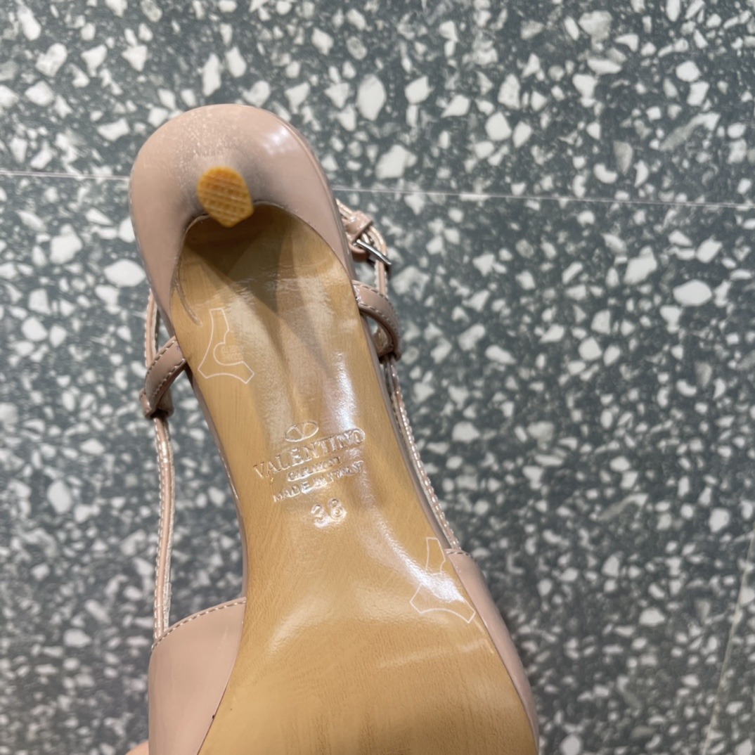 Women's high heels